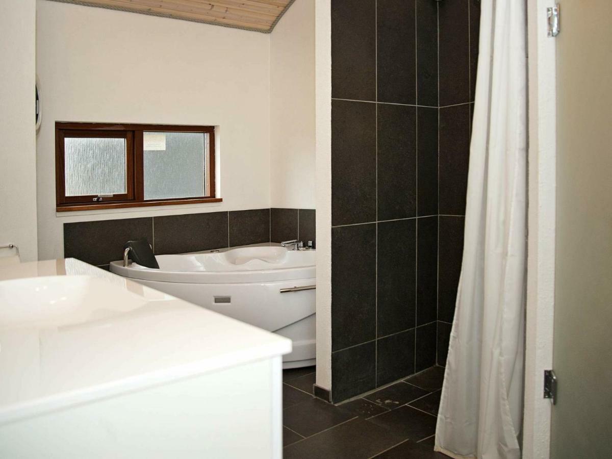 8 Person Holiday Home In Ulfborg Thorsminde Exterior photo